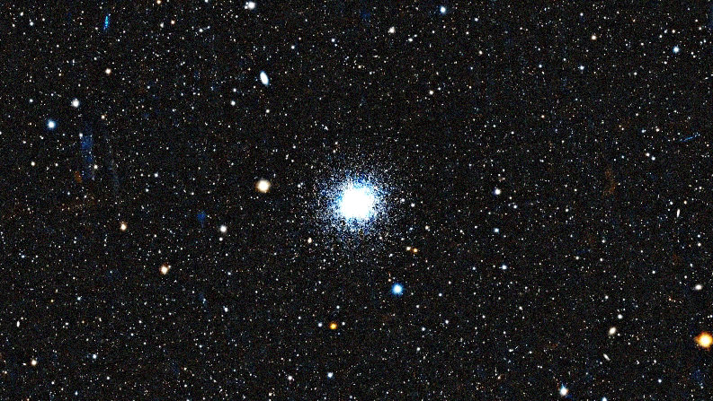 Photo simulée d'une heure de Hercules Cluster avec le DWARF mini
