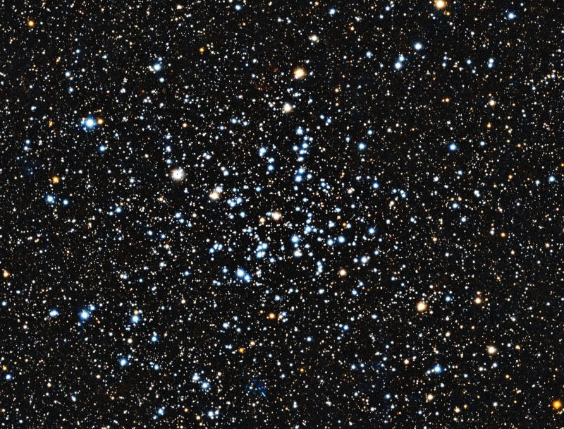 Foto simulata di un'ora di M38 Starfish Cluster con il eQuinox 2