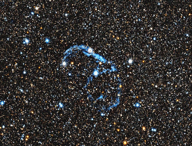 Foto simulata di un'ora di NGC 6888 Crescent Nebula con il eQuinox 2